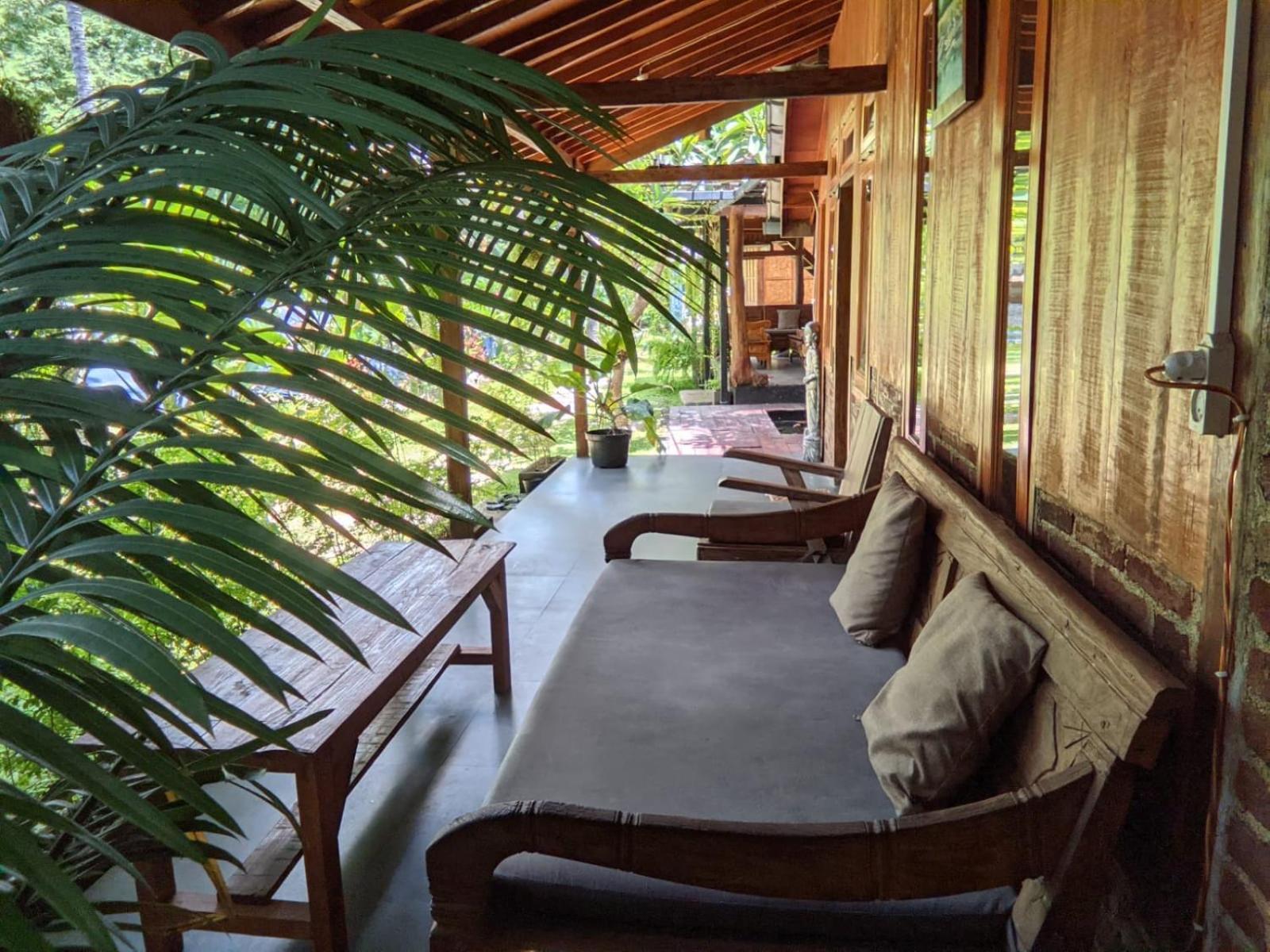 Tahlia'S Villa Sorongjukung Екстериор снимка