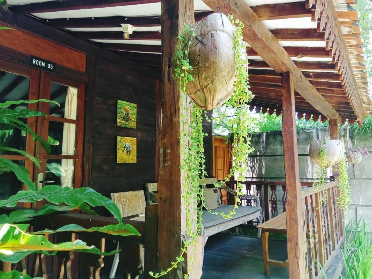 Tahlia'S Villa Sorongjukung Екстериор снимка