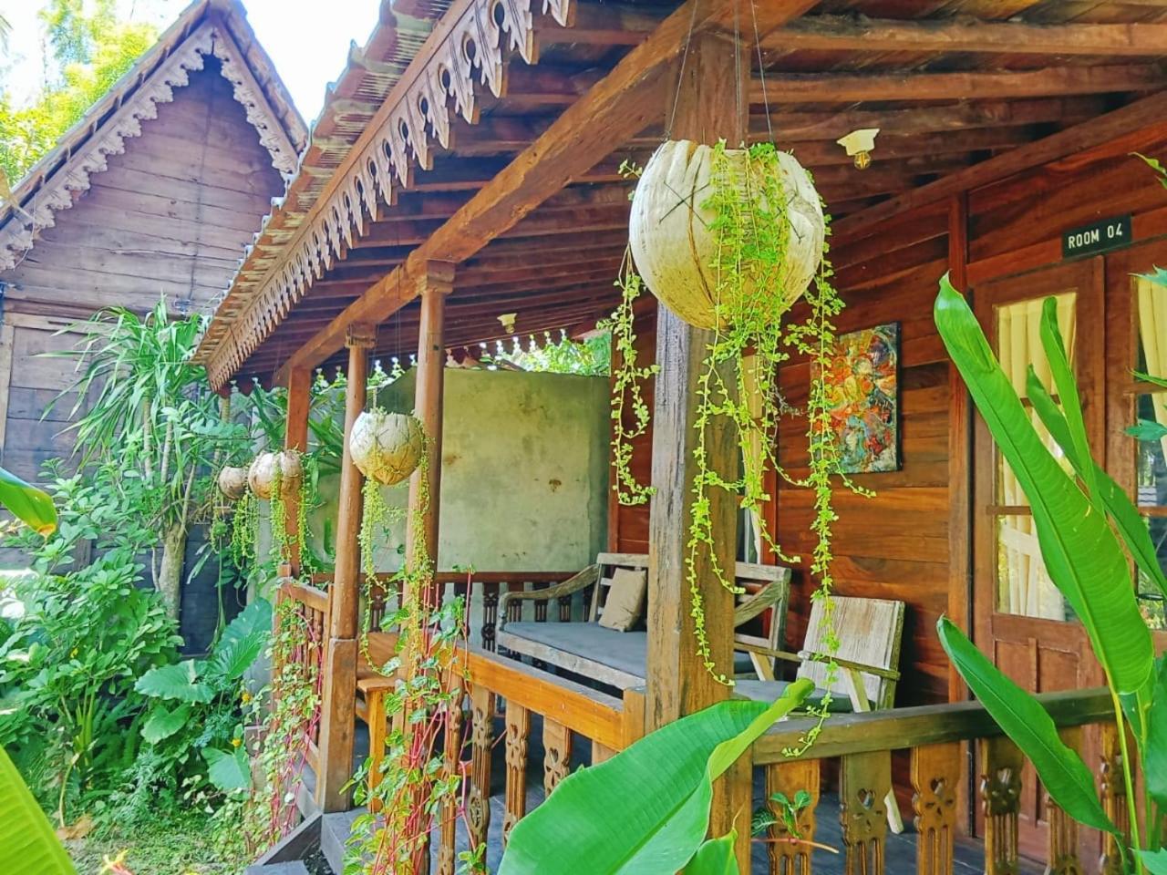 Tahlia'S Villa Sorongjukung Екстериор снимка