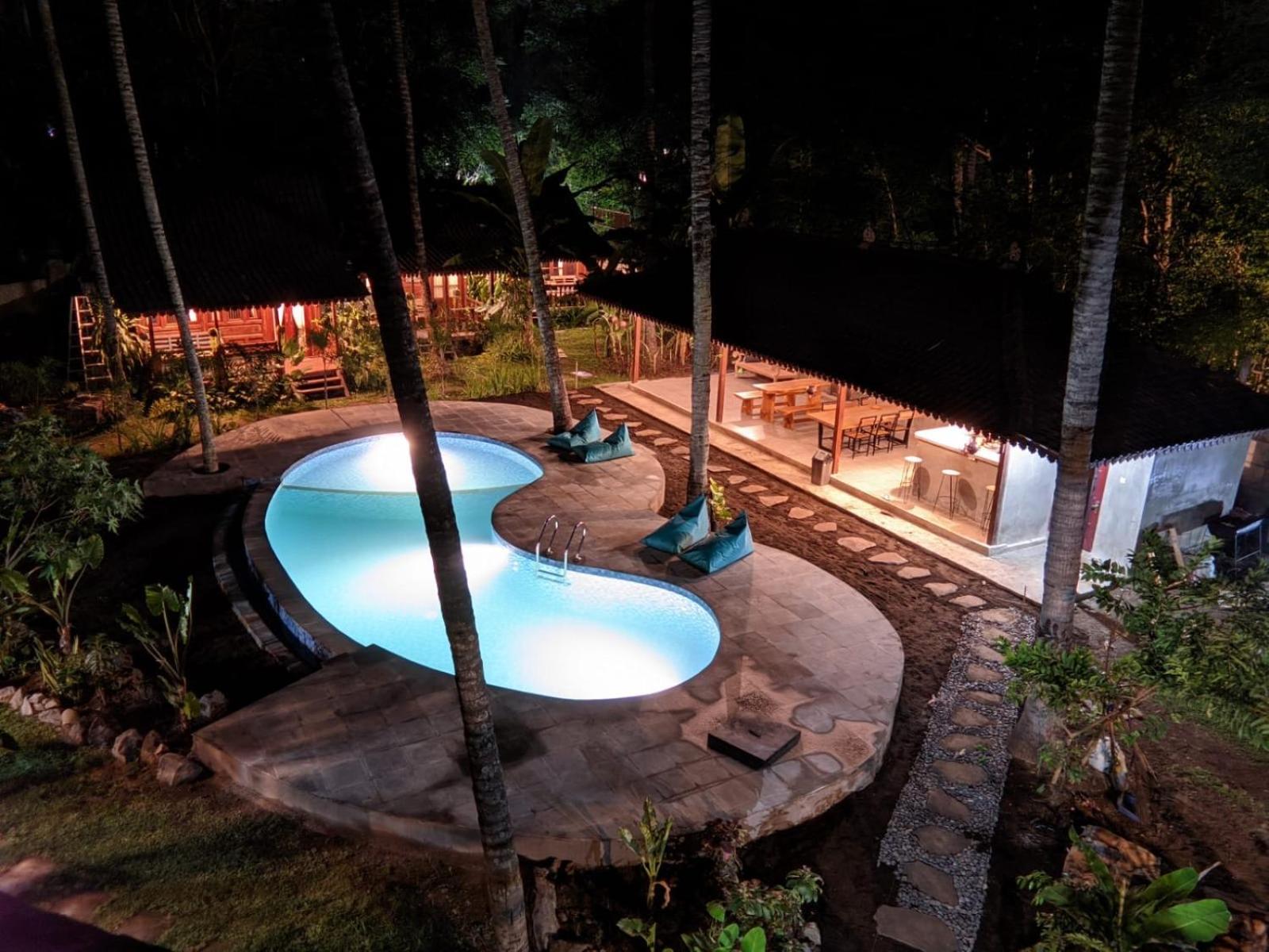 Tahlia'S Villa Sorongjukung Екстериор снимка