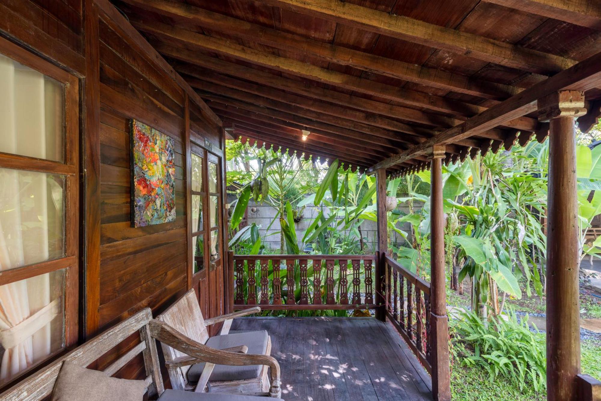Tahlia'S Villa Sorongjukung Екстериор снимка