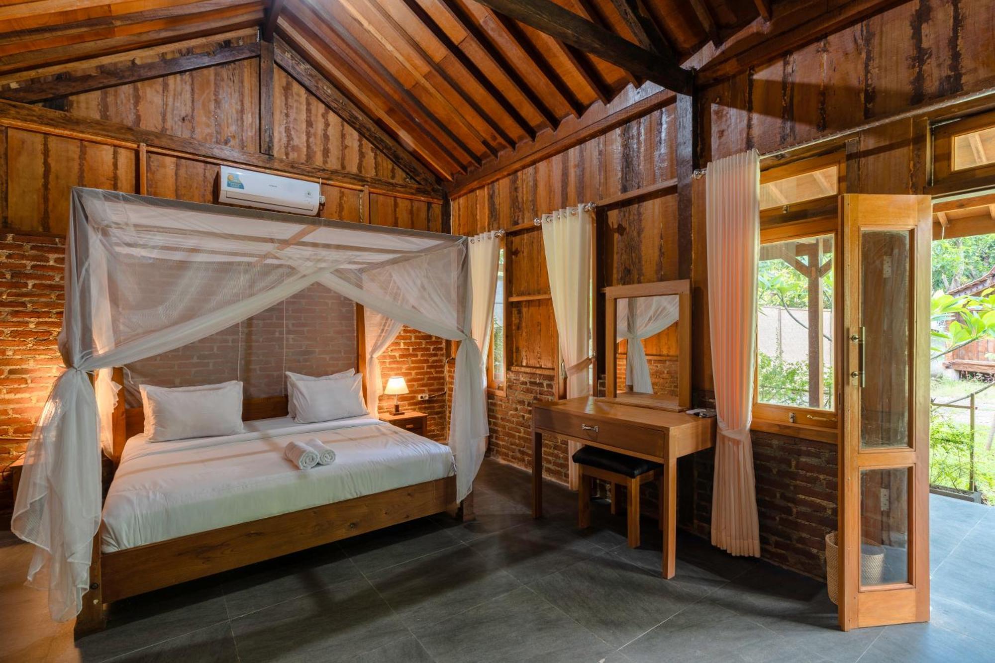 Tahlia'S Villa Sorongjukung Екстериор снимка