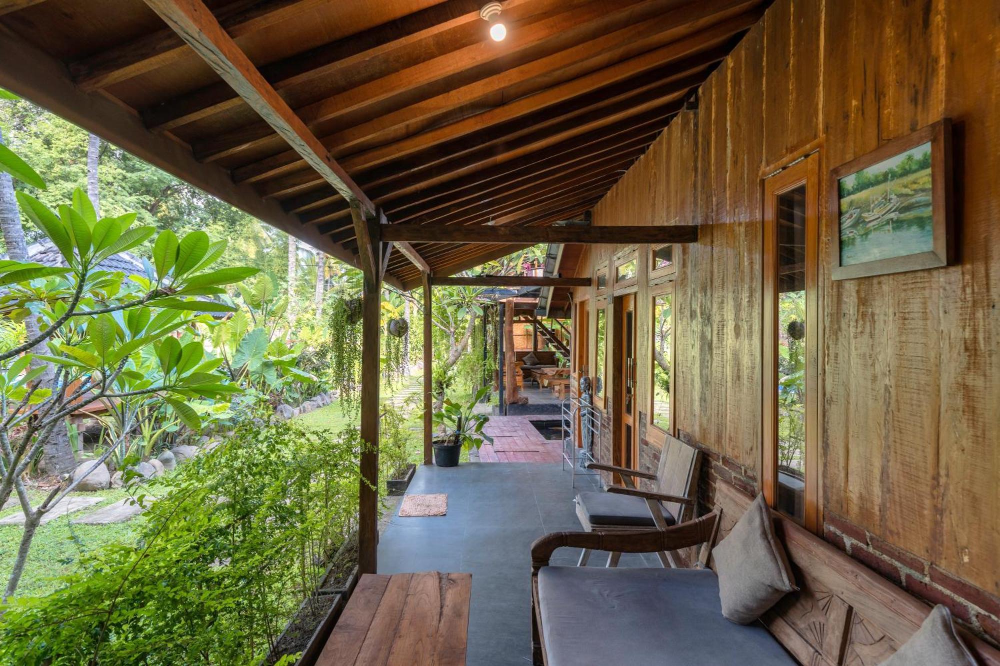 Tahlia'S Villa Sorongjukung Екстериор снимка