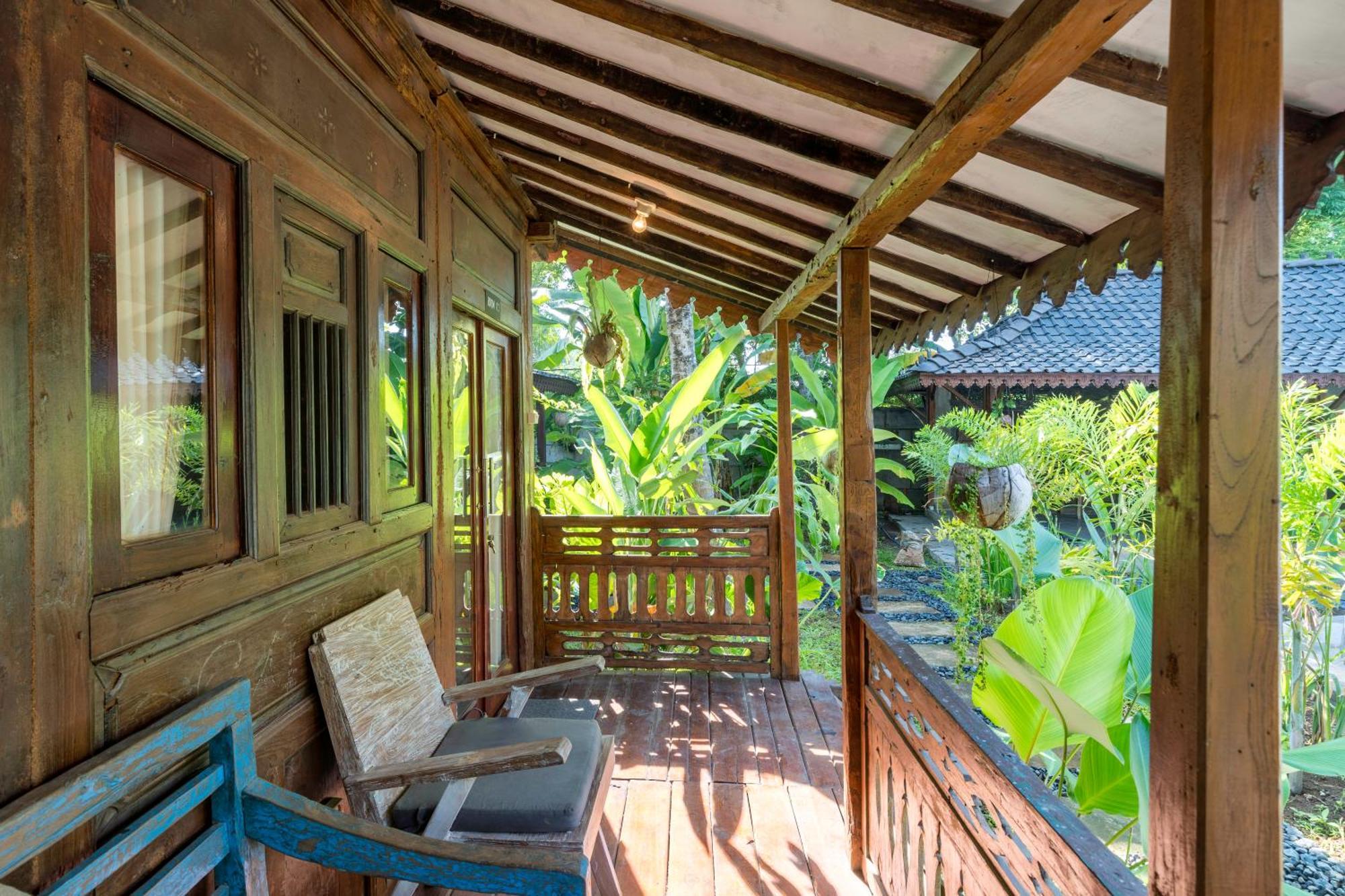Tahlia'S Villa Sorongjukung Екстериор снимка