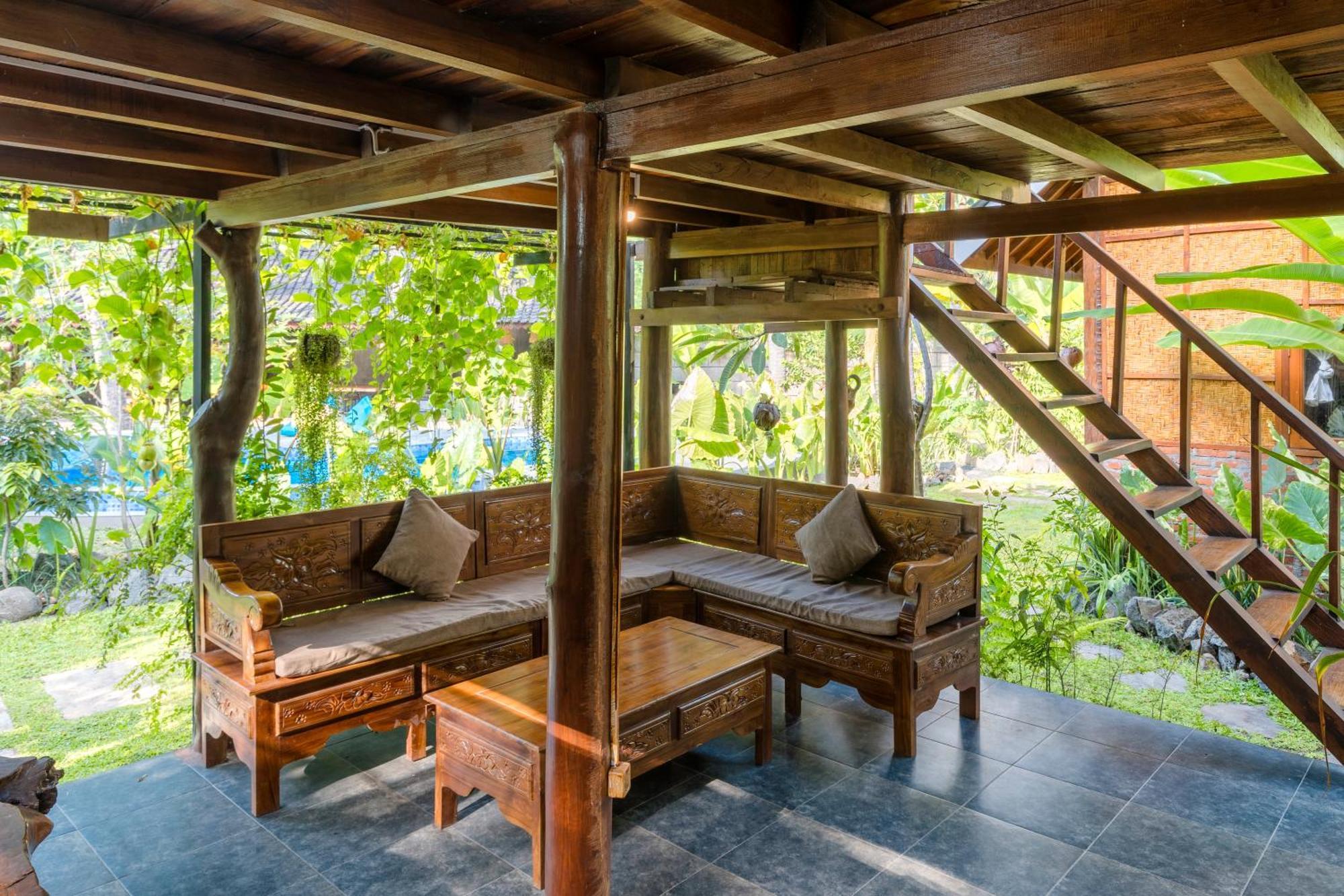 Tahlia'S Villa Sorongjukung Екстериор снимка